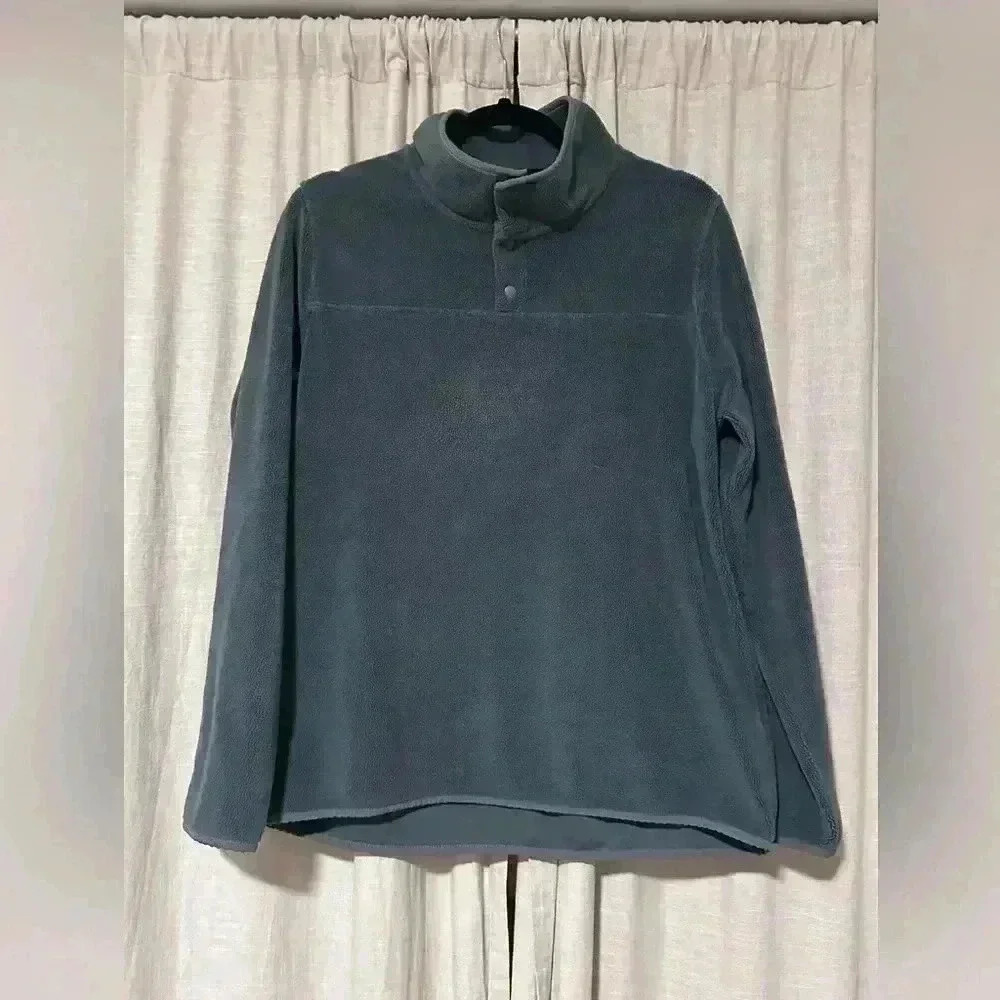 32° Heat woman’s pullover sweatshirt size medium muted green color winter soft